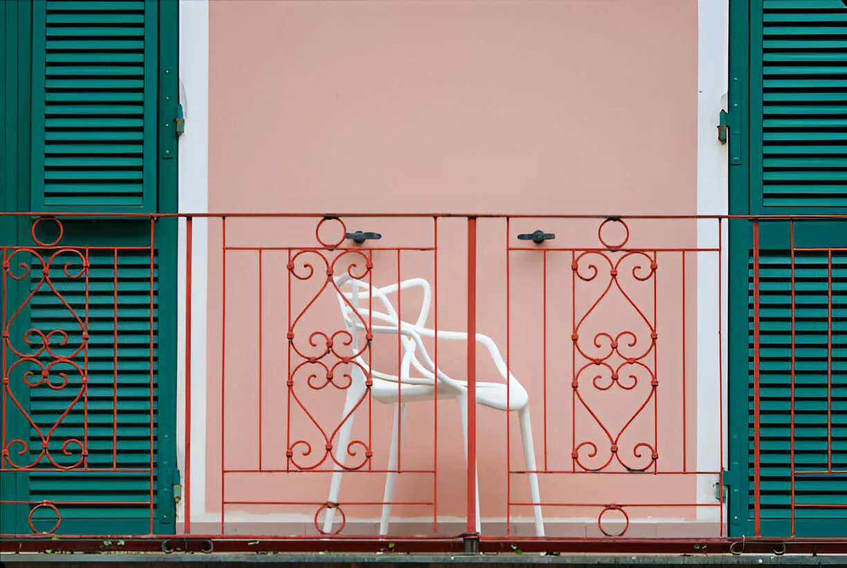Vibrant, Bold Accents